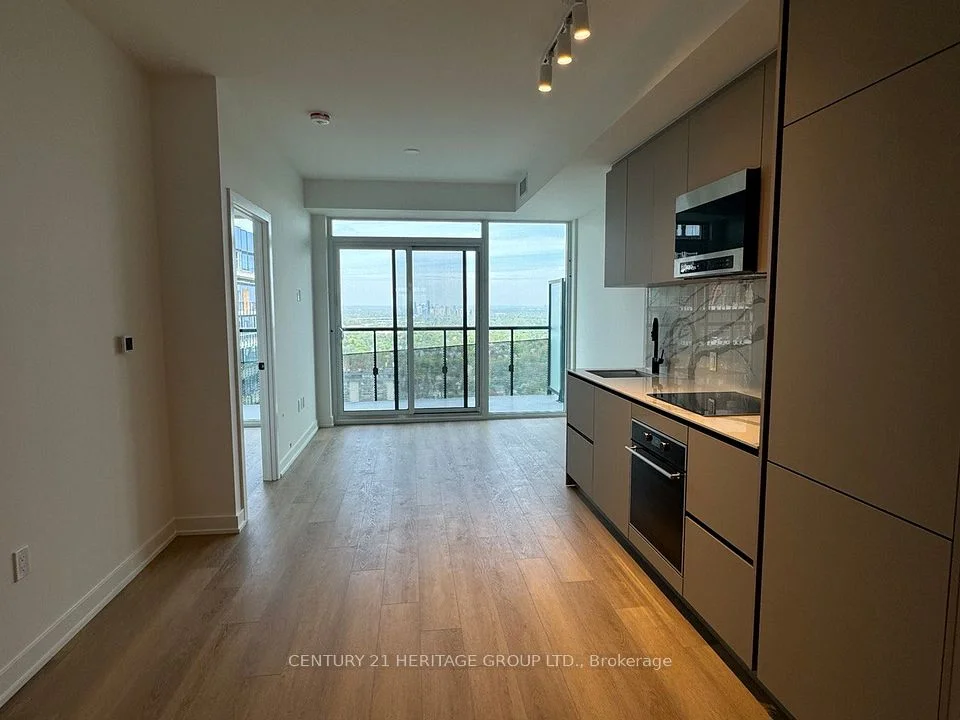 117 Broadway Avenue N 3807, Toronto C10, ON L3Y 5Y1