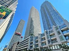 2221 Yonge Street 2504, Toronto C10, On M4s 2b4