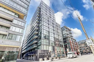 Condo Apartment in Toronto
