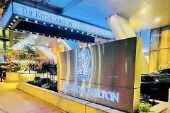 183 Wellington Street W 3402, Toronto C01, ON M5V 0A1