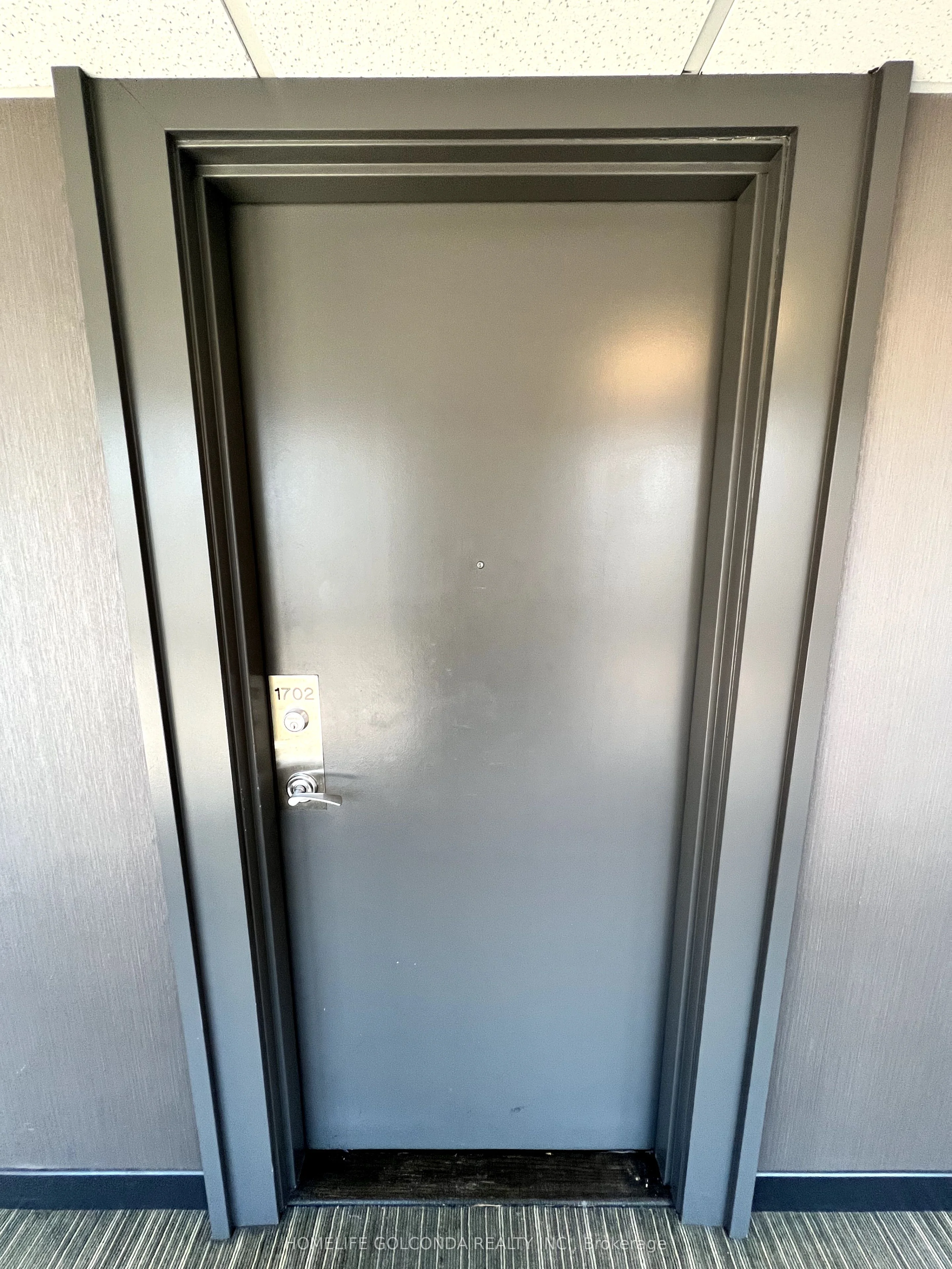 11 St. Joseph Street 1702, Toronto C01, ON M4Y 3G4