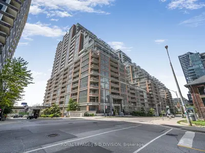 Condo Apartment in Toronto