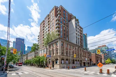 Condo Apartment in Toronto