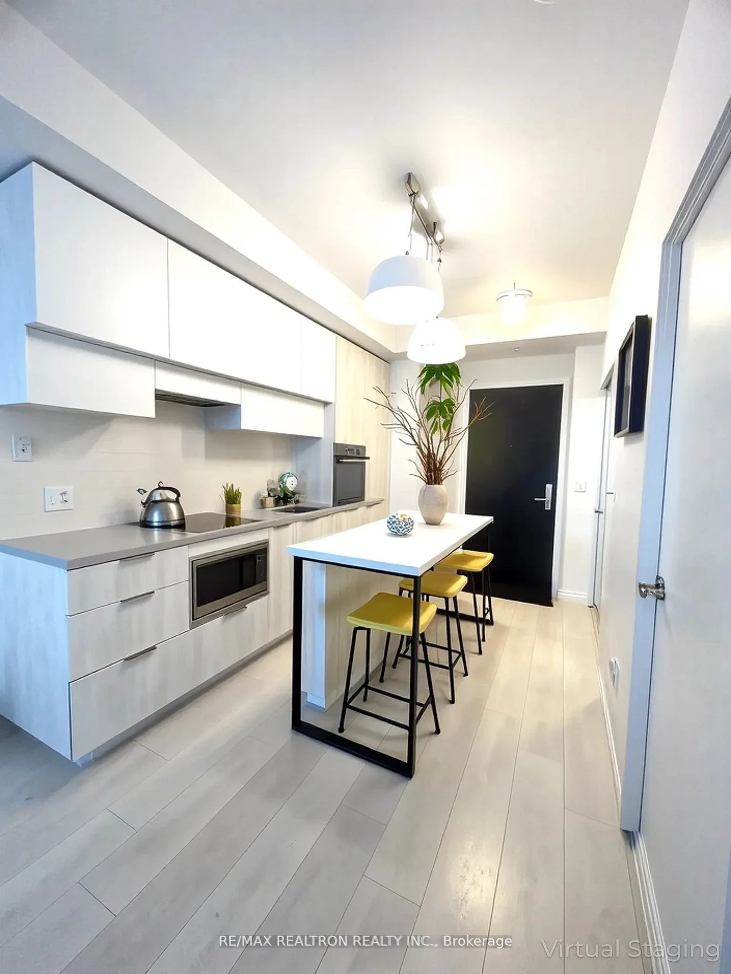 8 Eglinton Avenue E 1503, Toronto C10, ON M4P 1A6