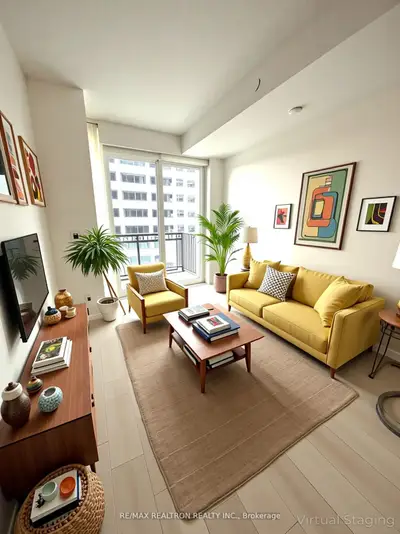 Condo Apartment in Toronto