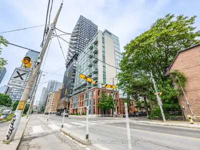 Condo Apartment in Toronto