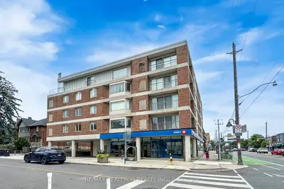 Condo Apartment in Toronto