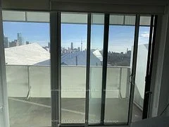 200 Bloor Street W 1004, Toronto C02, ON M5S 1T8