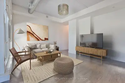 Condo Apartment in Toronto