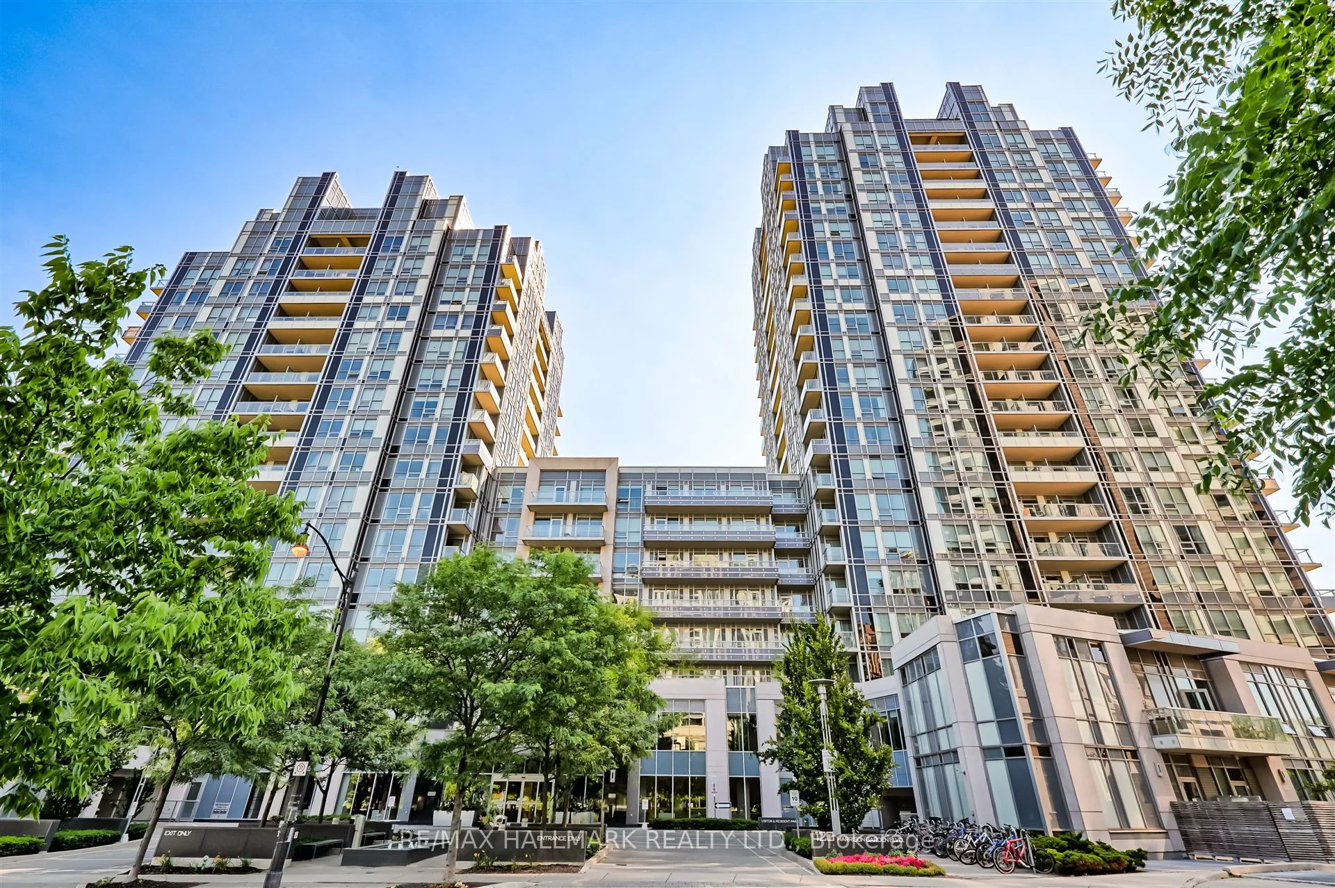 120 Harrison Garden Boulevard 526, Toronto C14, ON M2N 0H1