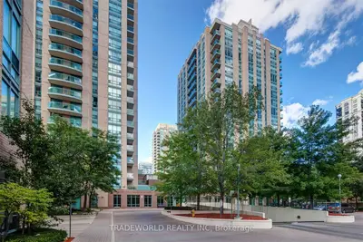 Condo Apartment in Toronto