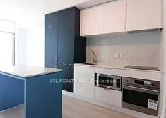 33 Helendale Avenue 2804, Toronto C03, On M4r 1c5