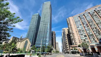 Condo Apartment in Toronto