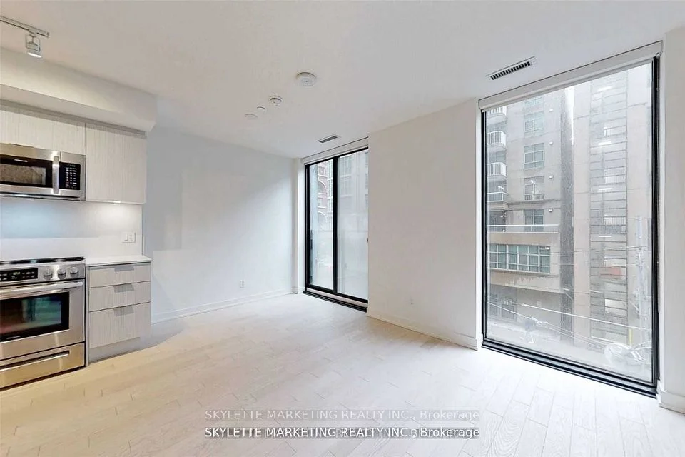25 Richmond Street E 419, Toronto C08, ON M5C 0A6