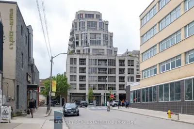 Condo Apartment in Toronto
