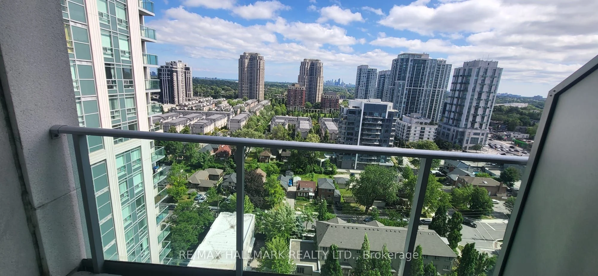 31 Bales Avenue 2211, Toronto C14, ON M2N 7L6