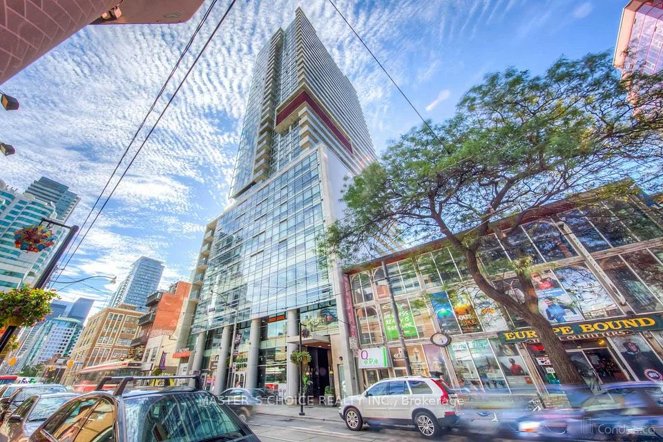 375 King Street W 803, Toronto C01, ON M5V 1K5