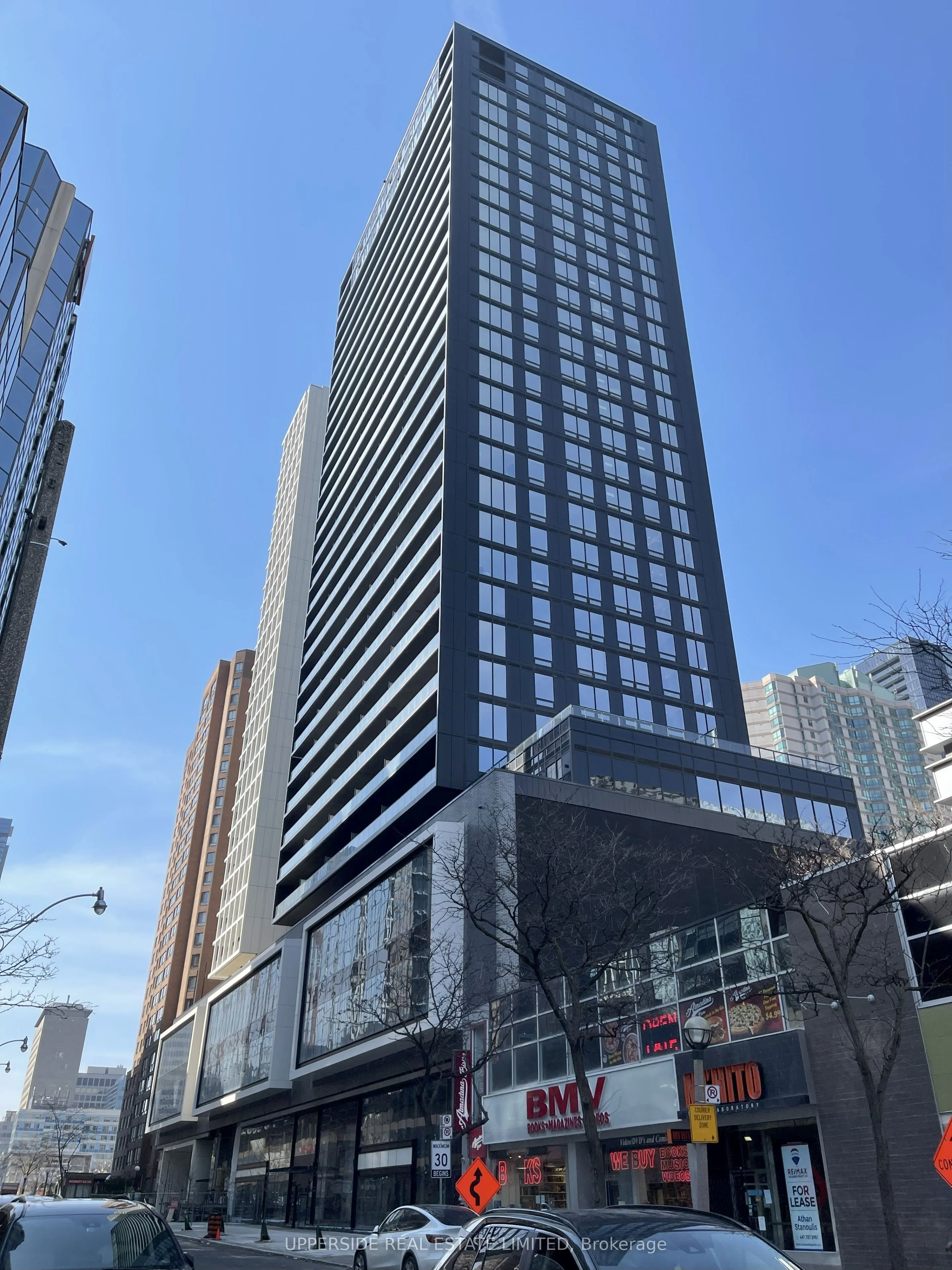 20 EDWARD Street 1813, Toronto C01, ON M5G 1C9
