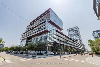 Condo Apartment in Toronto