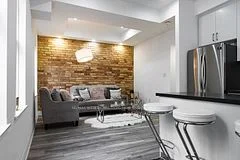 207 Jarvis Street 5, Toronto C08, ON M5J 2C1