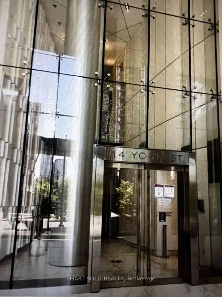14 York Street 3202, Toronto C01, On M5j 0b1