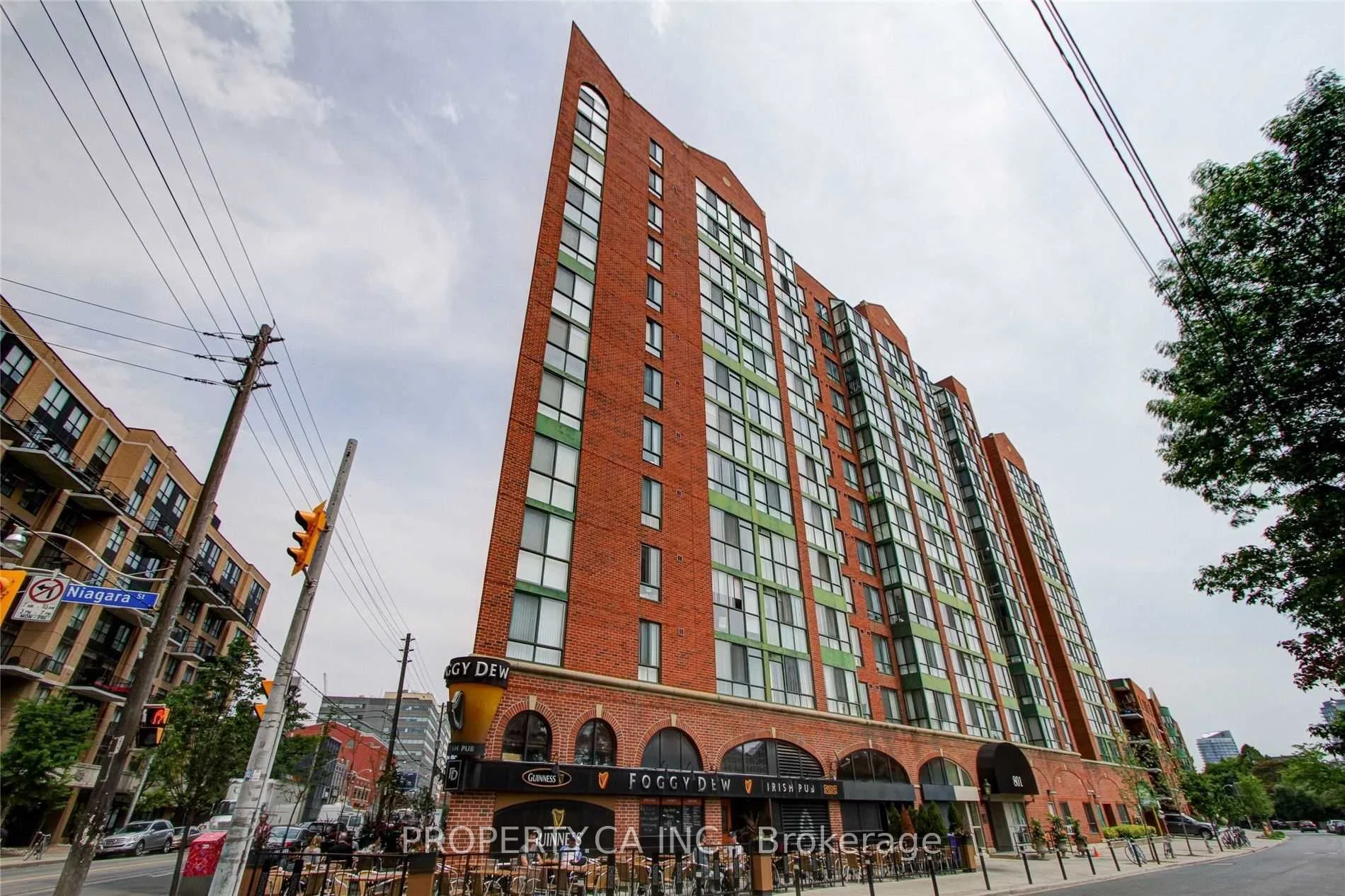 Condo Apartment in Toronto