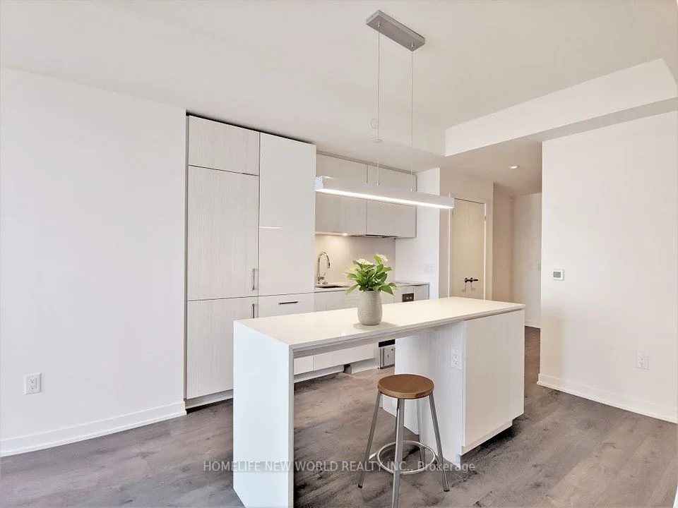 20 Richardson Street 1001, Toronto C08, ON M5A 0S6