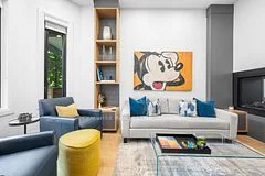 Att/Row/Townhouse in Toronto