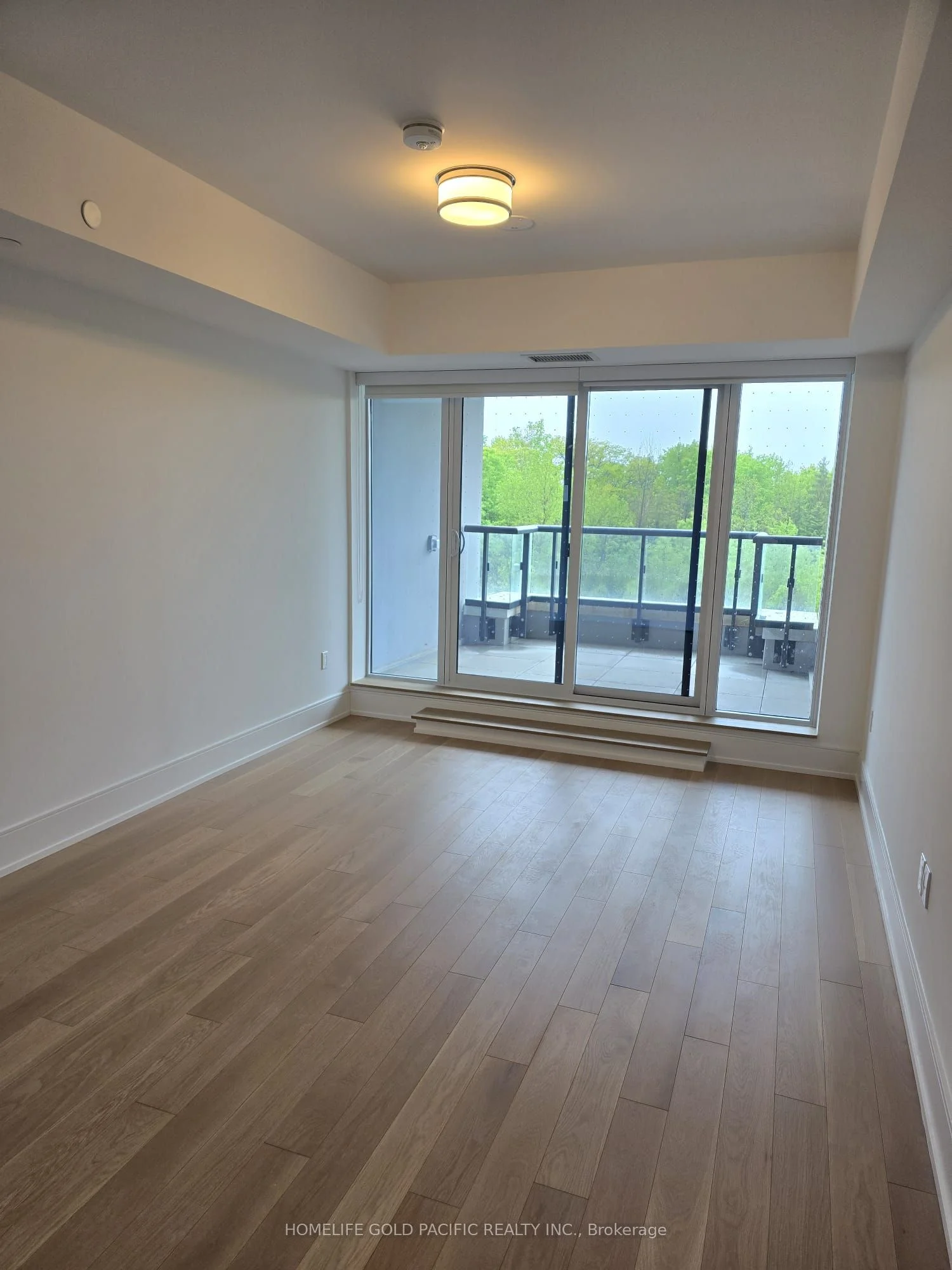 10 Inn On The Park Drive 301, Toronto C13, ON M3C 0P9