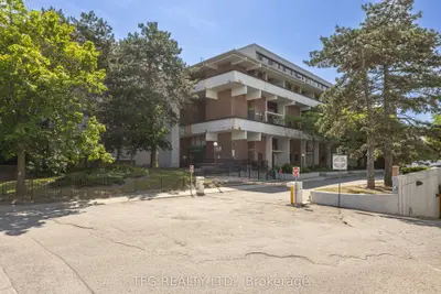 Condo Townhouse in Toronto