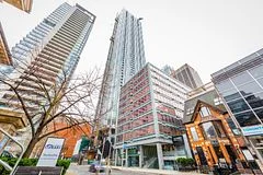 1 Yorkville Avenue 2210, Toronto C02, ON M4W 1L1