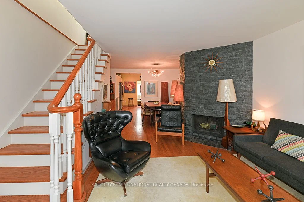 203 Bedford Park Avenue, Toronto C04, ON M5M 1J4