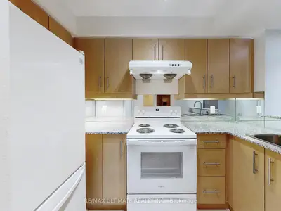 Condo Apartment in Toronto