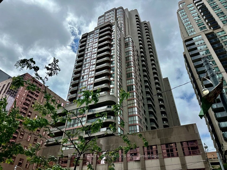 736 Bay Street 2010, Toronto C01, ON M5G 2M4
