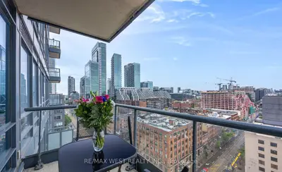 Condo Apartment in Toronto