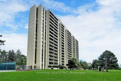 Condo Apartment in Toronto