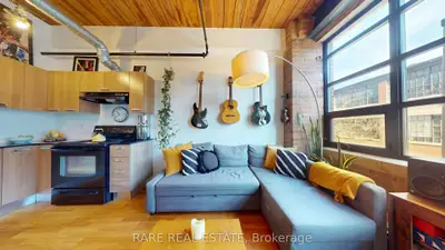 Condo Apartment in Toronto