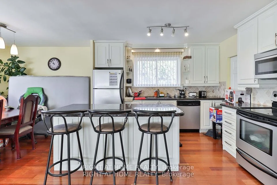 2 Greenland Road Main (All Util. Incl.), Toronto C13, ON M3C 1N2