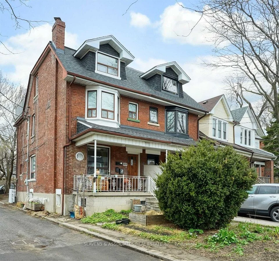 1222 Shaw Street 3, Toronto C02, ON M6G 3N6
