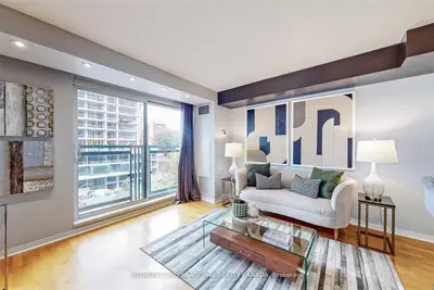 Condo Apartment in Toronto
