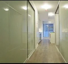 426 University Avenue 907, Toronto C01, ON M5G 1S9