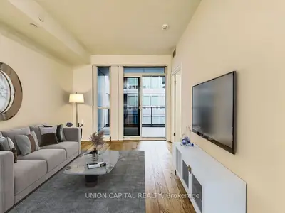Condo Apartment in Toronto