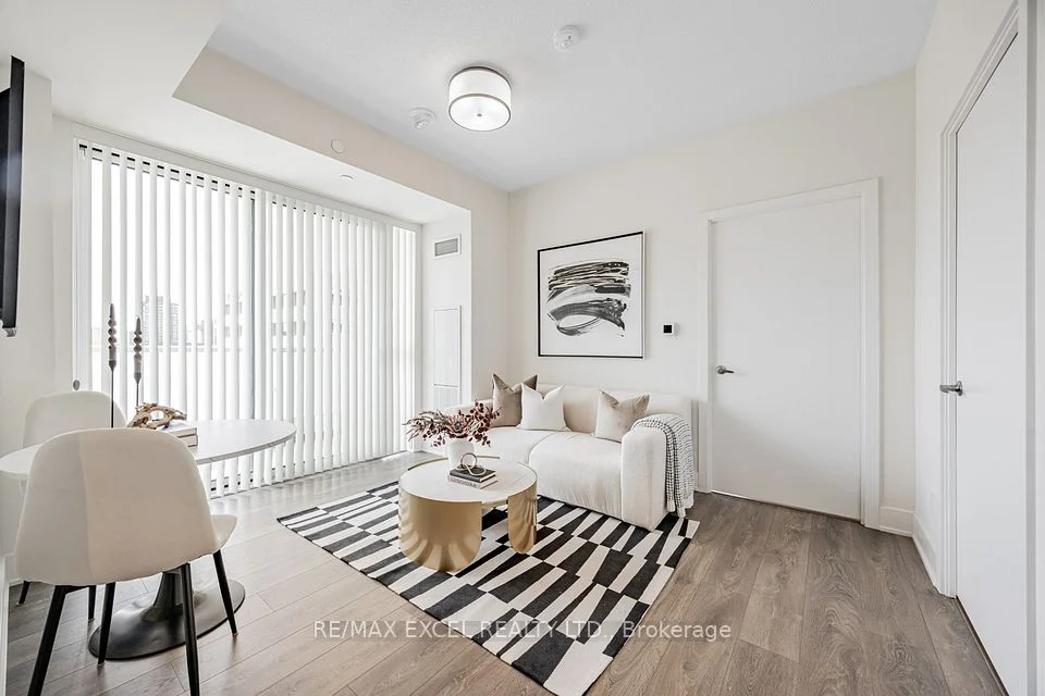 188 Fairview Mall Drive 729, Toronto C15, ON M2J 0H7