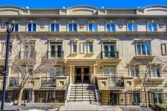 78 Carr Street 28, Toronto C01, ON M5T 1B7