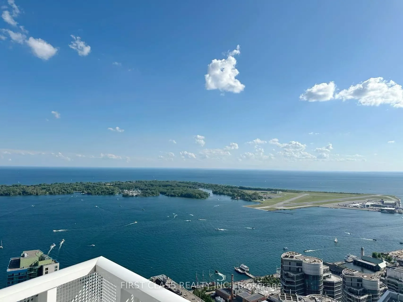 100 Harbour Street 6210, Toronto C01, ON M5J 0B5