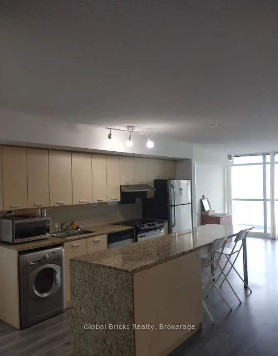 29 Singer Court 911, Toronto C15, On M2k 0b3