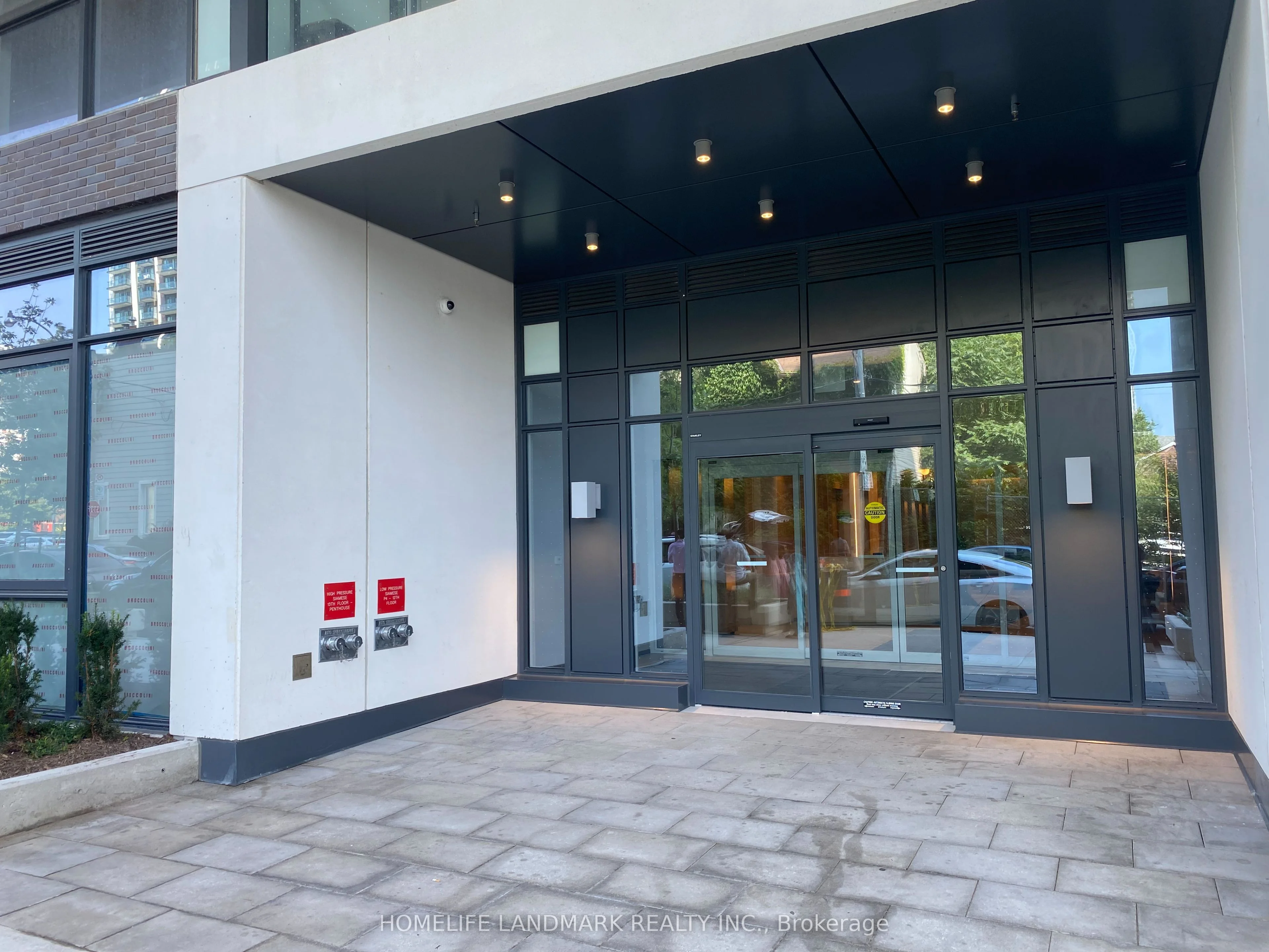 5 Defries Street 3212, Toronto C08, On M5a 0w7