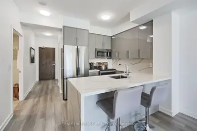Condo Apartment in Toronto