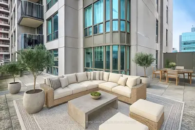 Condo Apartment in Toronto