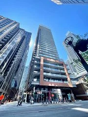 8 Mercer Street 611, Toronto C01, On M5v 0c4